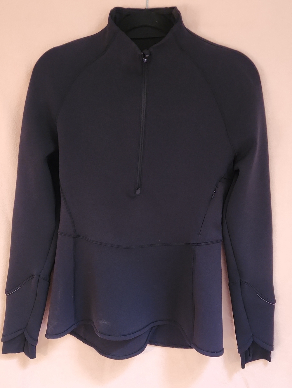 Lululemon Womenโs Black Scuba Long-Sleeve Half Zip Running Shirt